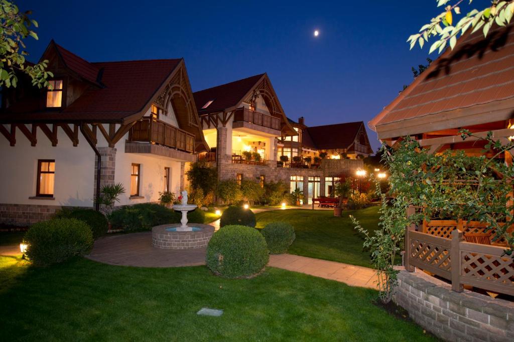 Palazzo Wellness Villa Έγκερ Εξωτερικό φωτογραφία