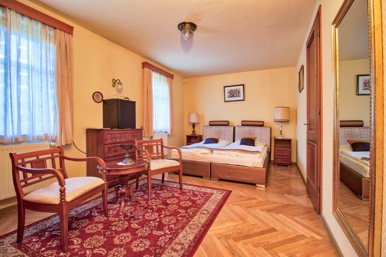 Palazzo Wellness Villa Έγκερ Εξωτερικό φωτογραφία